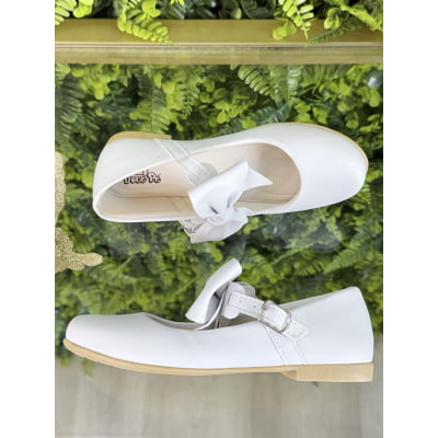 Sapatinho Branco Com Aplique de Laço Luxo