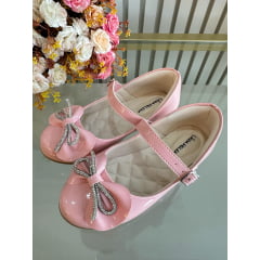 Sapatinho Infantil Rosa Verniz Com Aplique de Lacinho e Strass