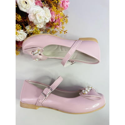 Sapatinho Nude Verniz C/ Aplique de Laço e Pérolas Luxo