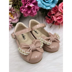Sapatinho Nude Verniz Com Lacinho Pérolas Strass