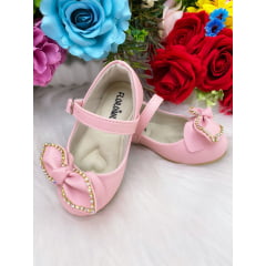 Sapatinho Rosa Fosco Strass e Laço