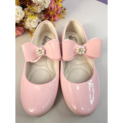 Sapatinho Rosa Verniz C/ Lacinho e Flor de Strass