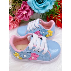 Tênis Azul Bebê Aplique Flores Pérolas Cadarço Meninas