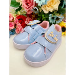 Tênis Azul Bebê Verniz Rosa e Aplique Gatinha Velcro Meninas