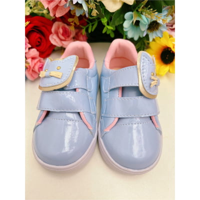 Tênis Azul Bebê Verniz Rosa e Aplique Gatinha Velcro Meninas