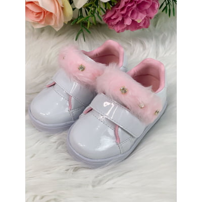 Tênis Branco Verniz Com Pelúcia e Strass Meninas Tênis Branco Verniz Com Pelúcia e Strass Meninas
