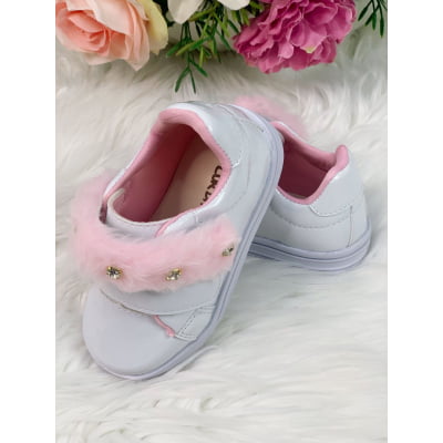 Tênis Branco Verniz Com Pelúcia e Strass Meninas