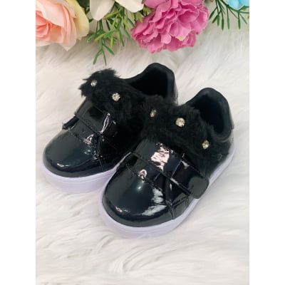 Tênis Preto Verniz Com Pelúcia e Strass Meninas