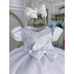 Vestido Infantil Bebê Branco Pérolas e Broche Laço Batizados