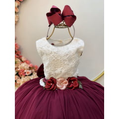 Vestido Infantil Off White Saia Marsala C/ Renda e Broche