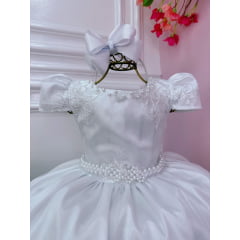 Vestido Infantil Branco Com Renda Realeza e Cinto de Pérolas