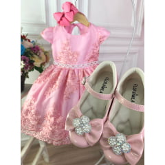 Vestido Infantil Rosa Com Renda Realeza e Cinto Pérolas
