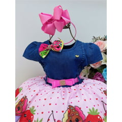 Vestido Infantil Peito Jeans Saia Rosa Cupcakes e Frutas