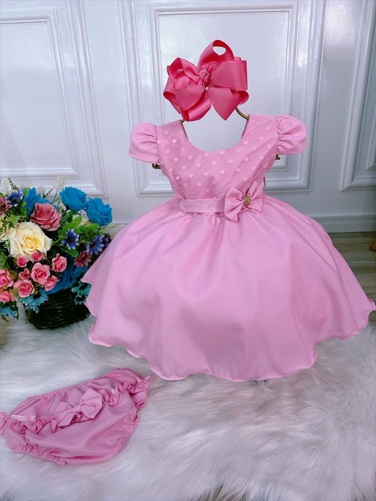 Vestido Bebê Meses Rosa Chiclete C/ Calcinha Bunda Rica
