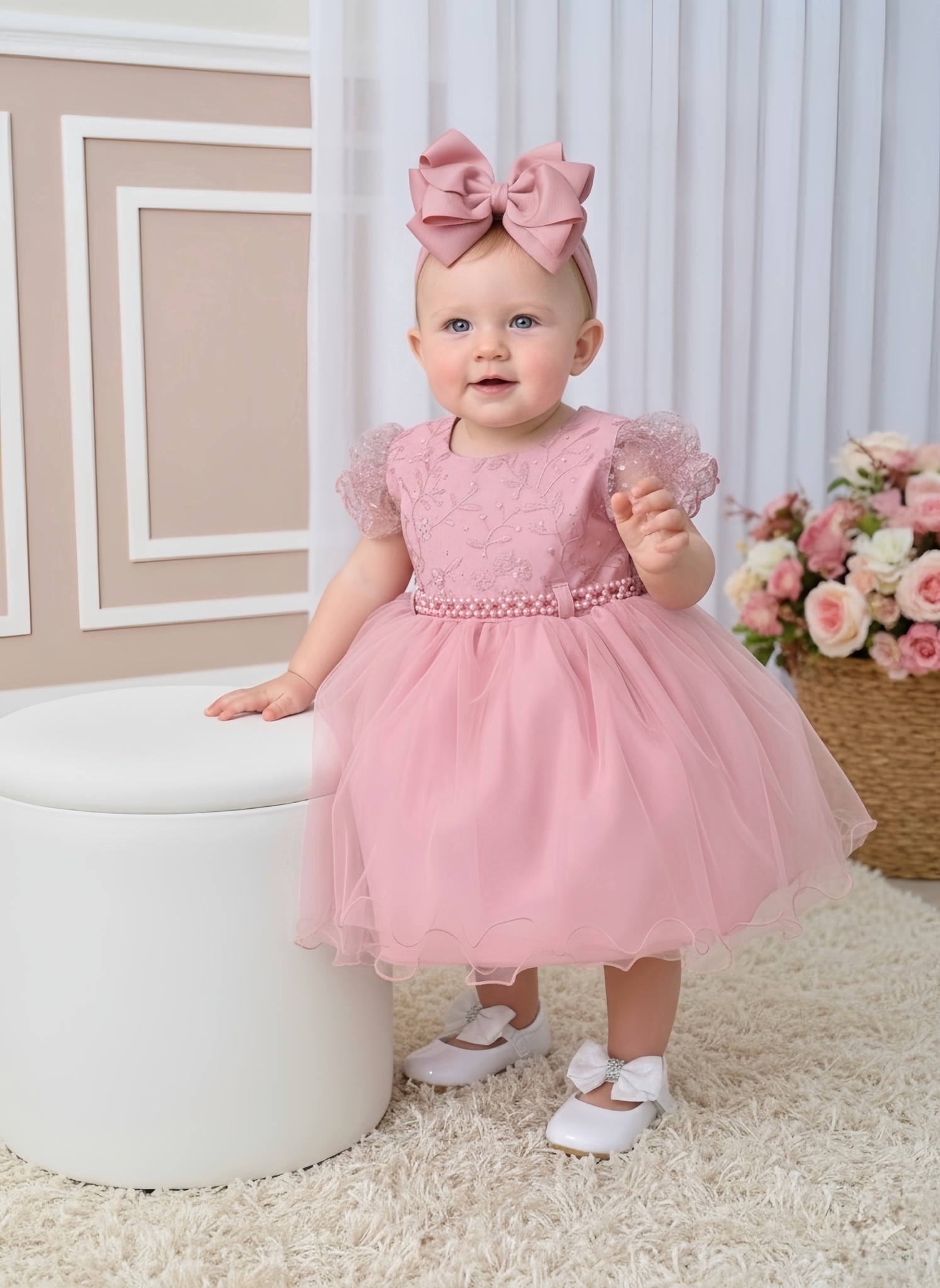 Vestido Bebê Rose Busto Renda e Strass Luxo Batizados