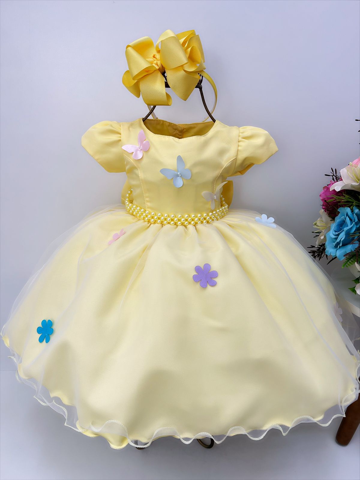 Vestido Infantil Amarelo C/ Aplique de Borboletas e Flores