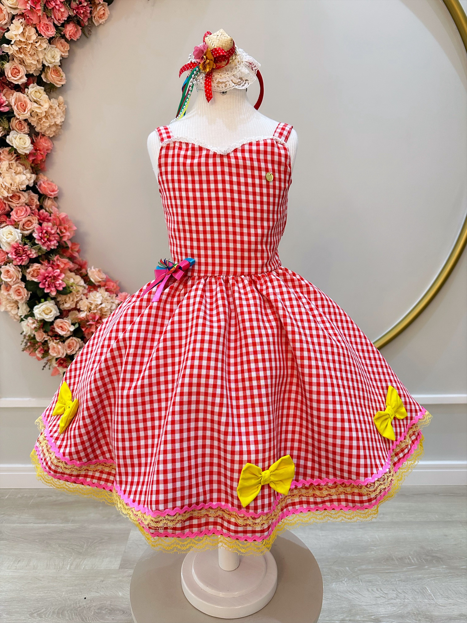 Vestido Infantil Junino Xadrez Vermelho Aplique de Lacinhos