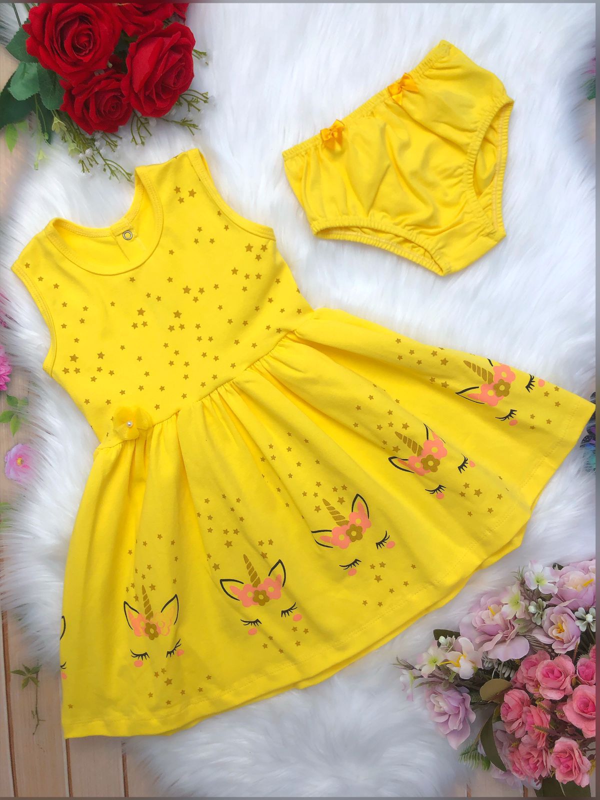Vestido Infantil Malha C/Calcinha Unicórnio Estrelas Amarelo