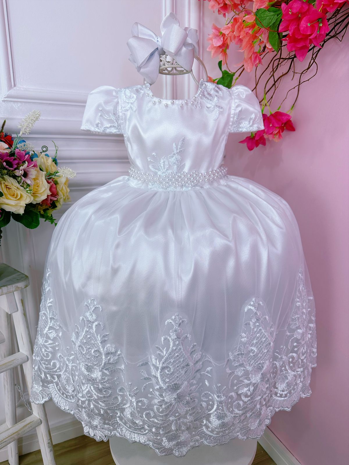 Vestido Infantil Branco C/ Renda Realeza e Cinto de Pérolas