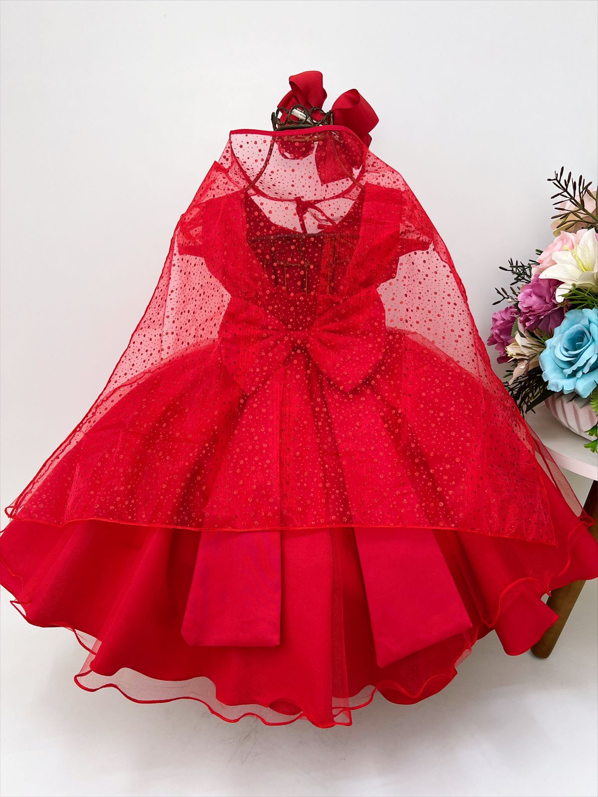 Vestido tema Chapeuzinho Vermelho com Capa