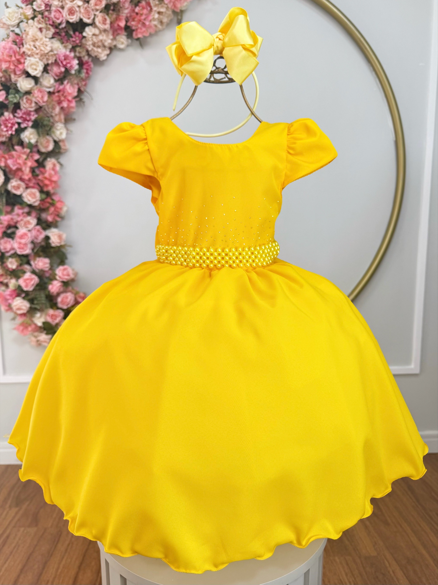 Vestido Infantil Amarelo Luxo, em Poliéster, com Pérolas e Strass Vestido de Festa