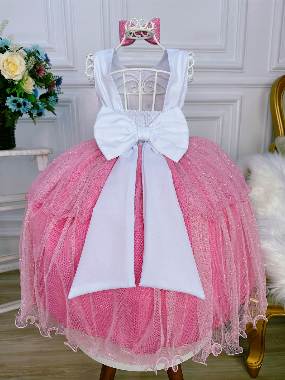 Vestido infantil da Barbie princesa na cor rosa