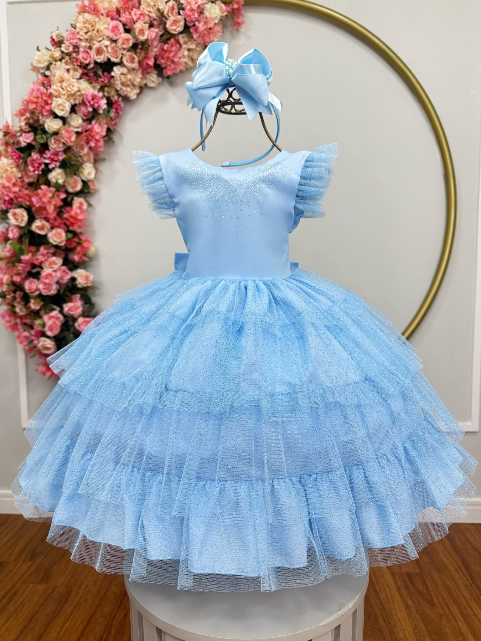 Vestido Infantil Azul Claro Busto C/ Strass Saia Babados Daminhas