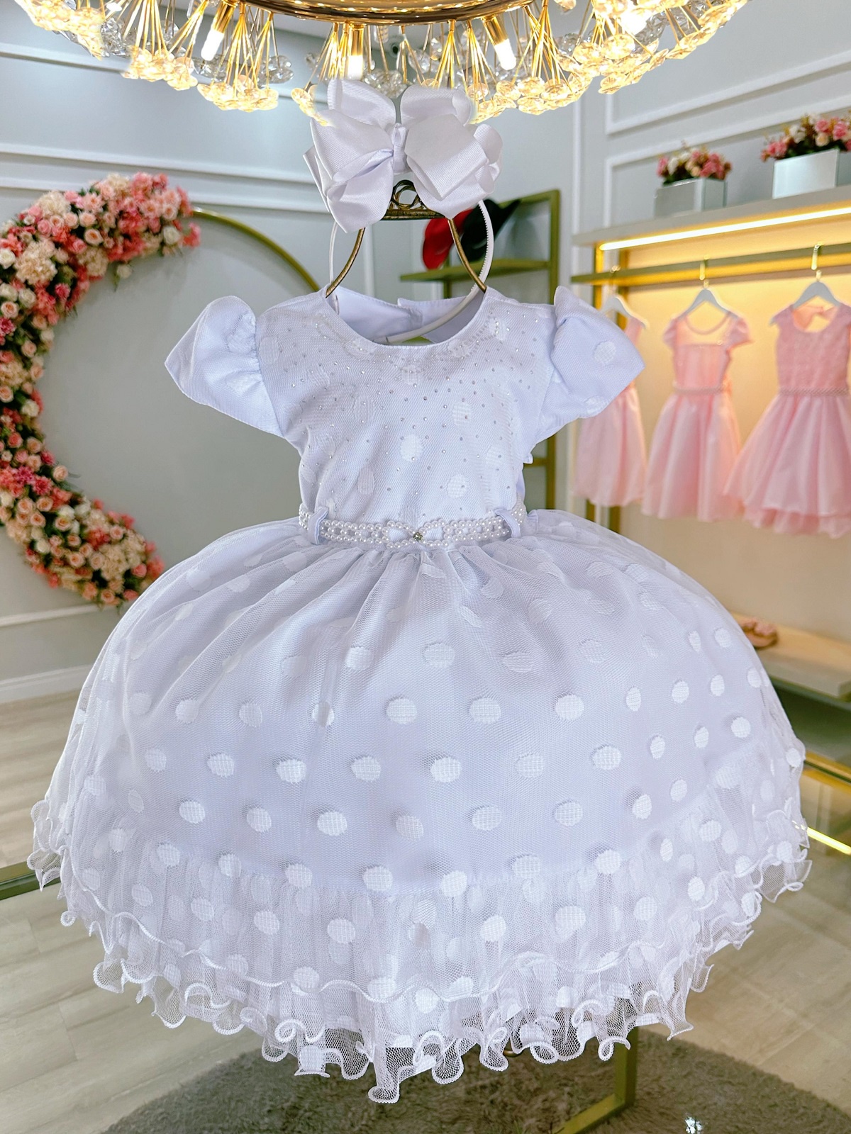 Vestido Infantil Branco Busto Com Strass e Pérolas Bolinhas