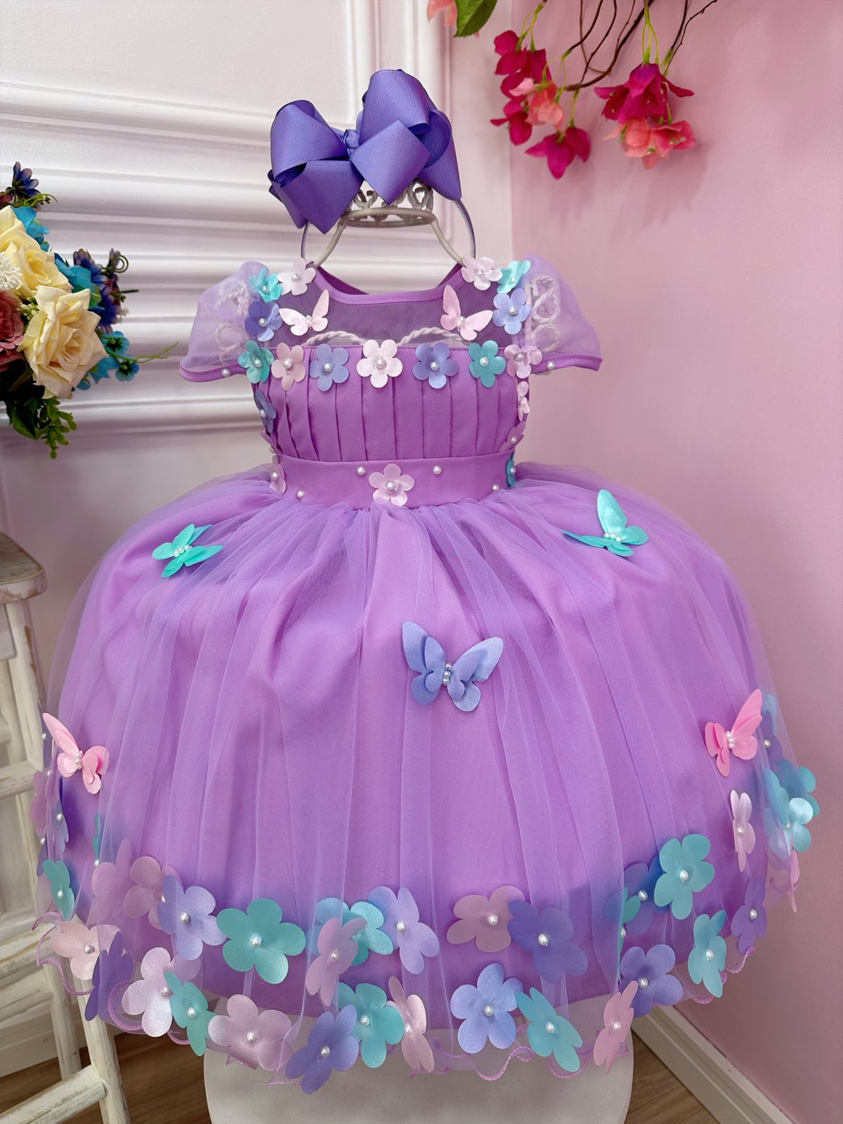 Vestido Infantil Lilás Busto Plissado Com Flores Borboleta