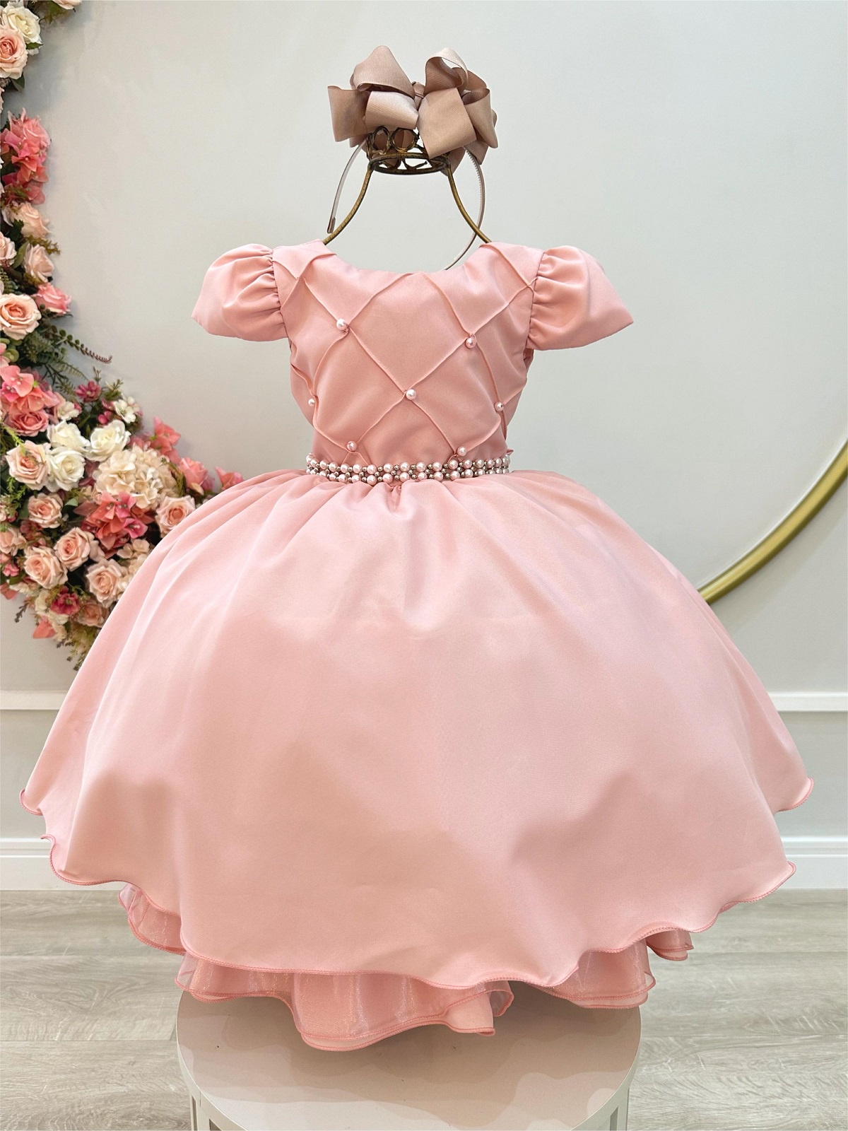 Vestido Infantil Rosa Chá Busto Nervura C/ Cinto de Pérolas