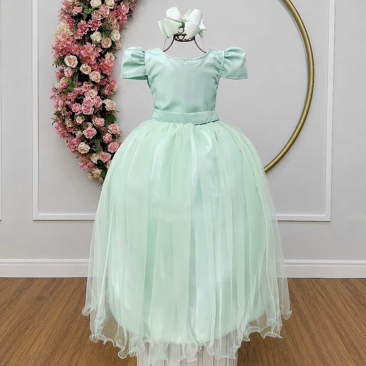 Vestido Infantil Verde Menta Longo de Princesa Brilhante e Mangas