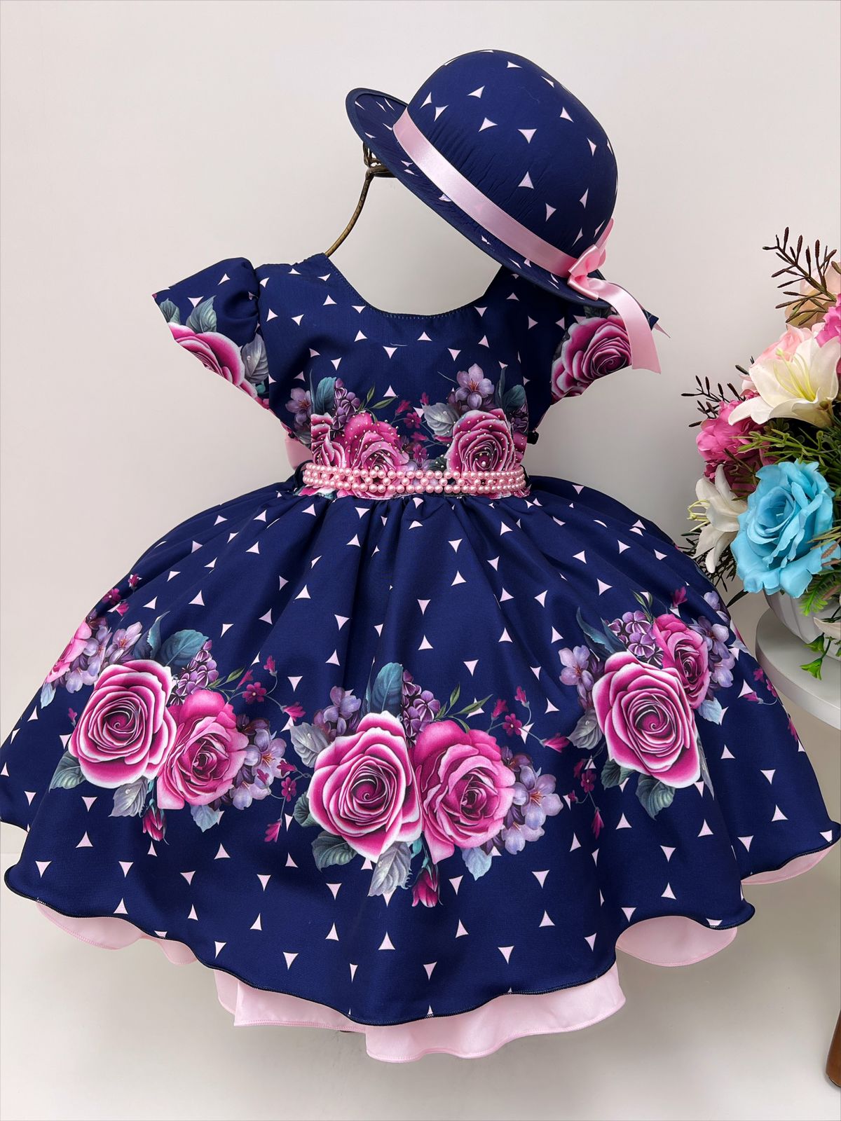 Vestido Infantil Azul Marinho Jardim Flores Pérolas Chapéu