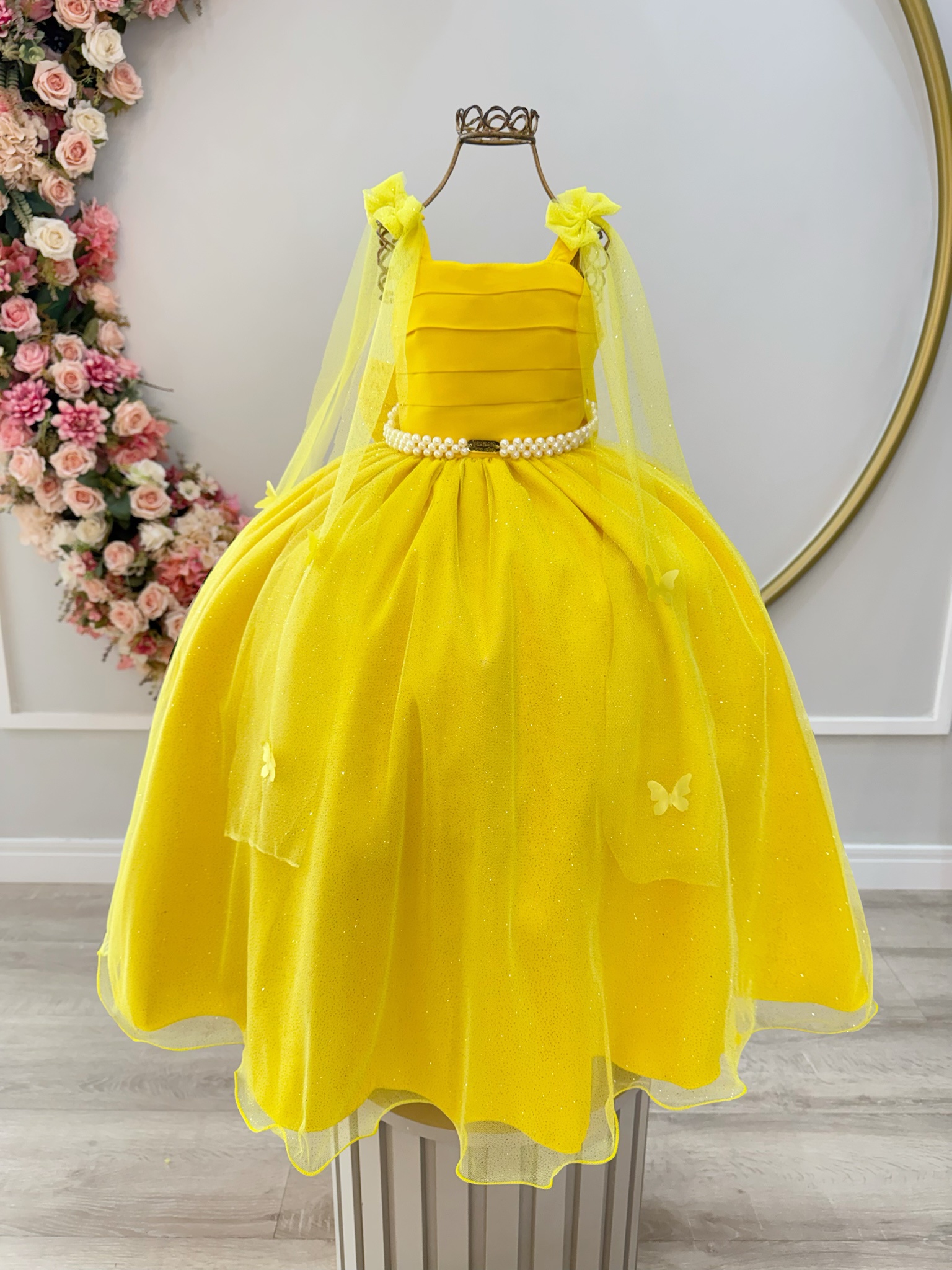 Vestido Infantil Longo Amarelo C/ Aplique de Borboletas Festas