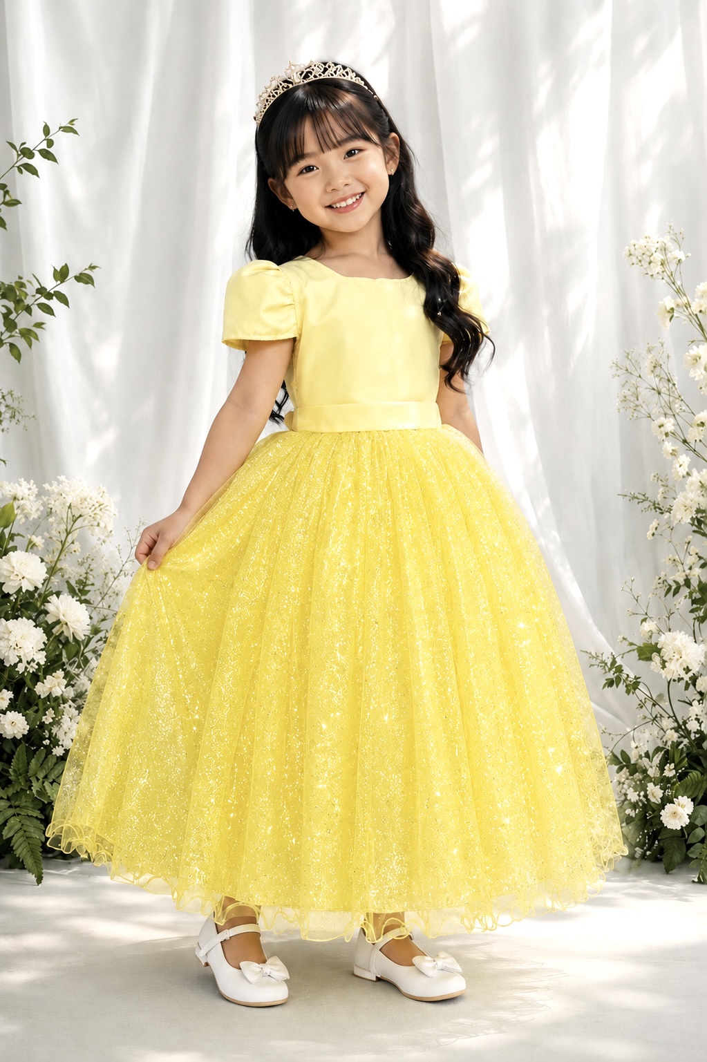 Vestido Infantil Amarelo Longo de Princesa Brilhante e Mangas