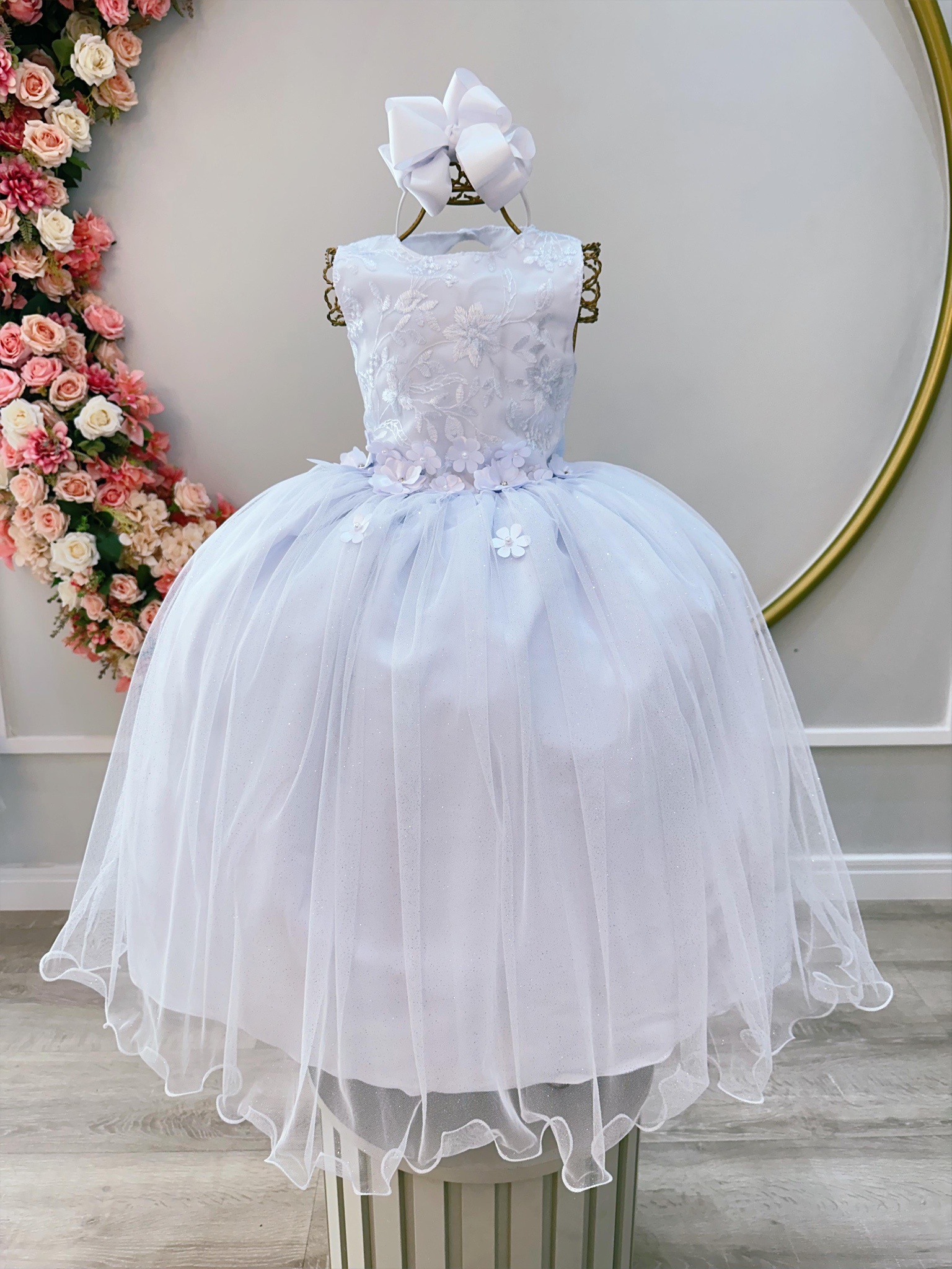 Vestido Infantil Branco Com Aplique de Flores e Renda Damas