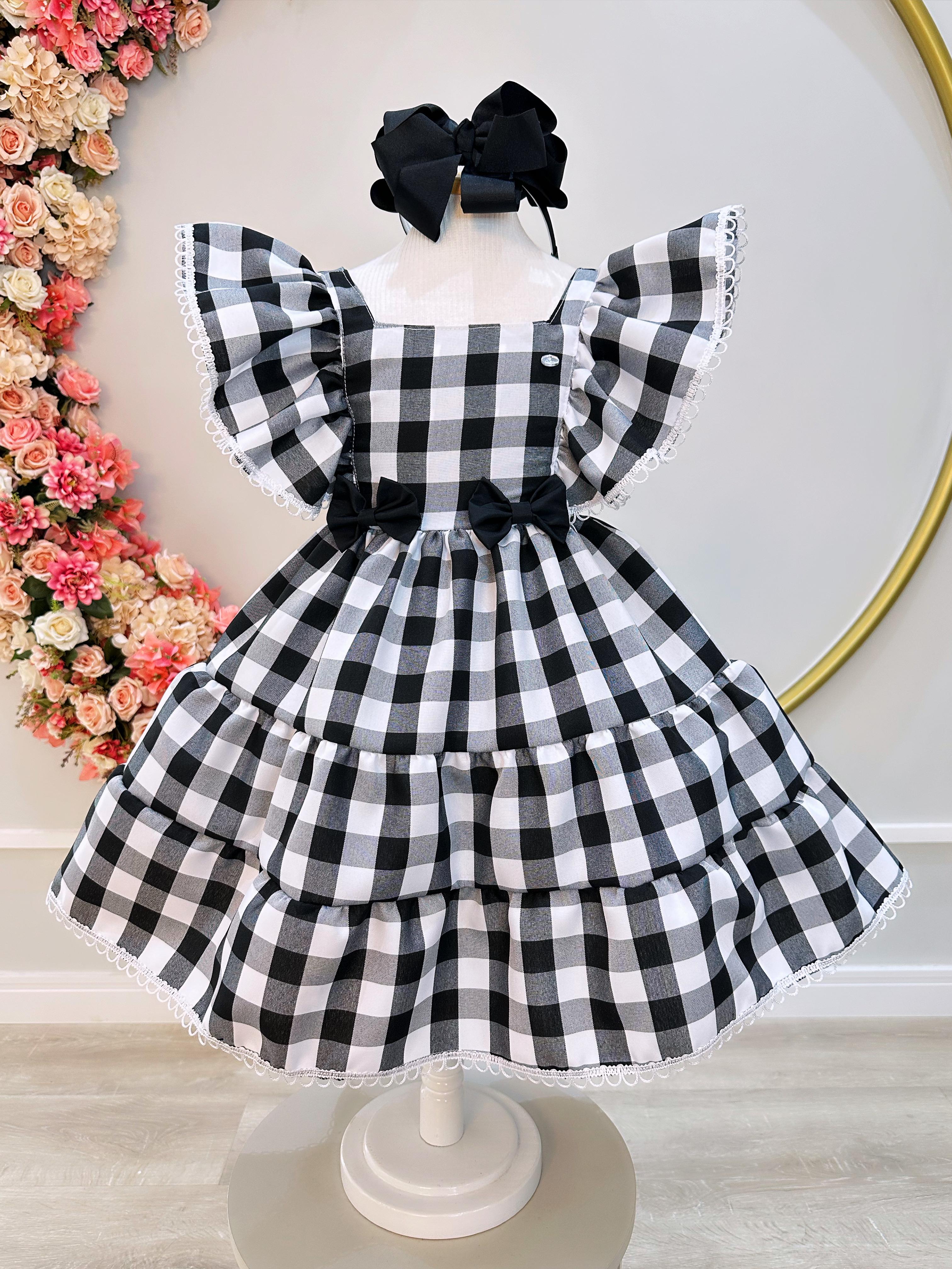 Vestido Infantil Xadrez Preto e Branco Broche de Lacinhos