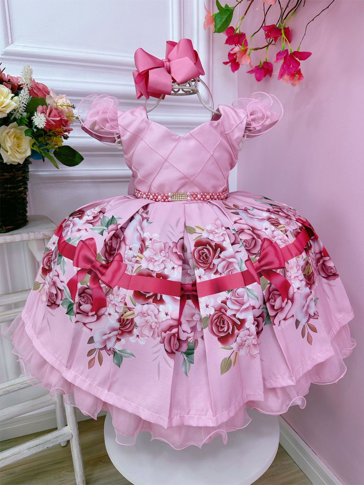 Vestido Infantil Rosa Florido Busto Nervura Cinto de Pérolas