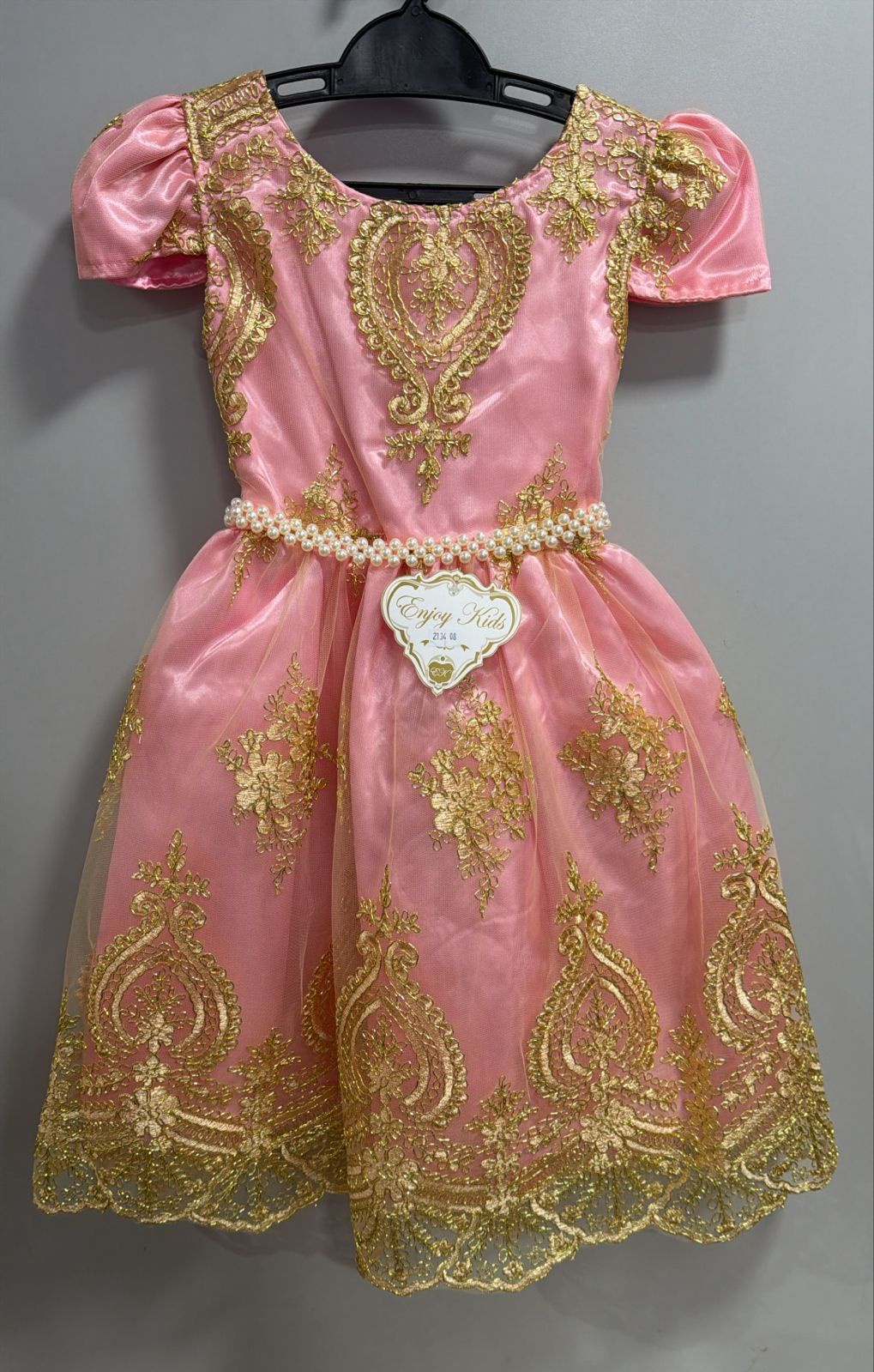 Vestido Infantil Rosa Com Renda Realeza Dourada e Pérolas