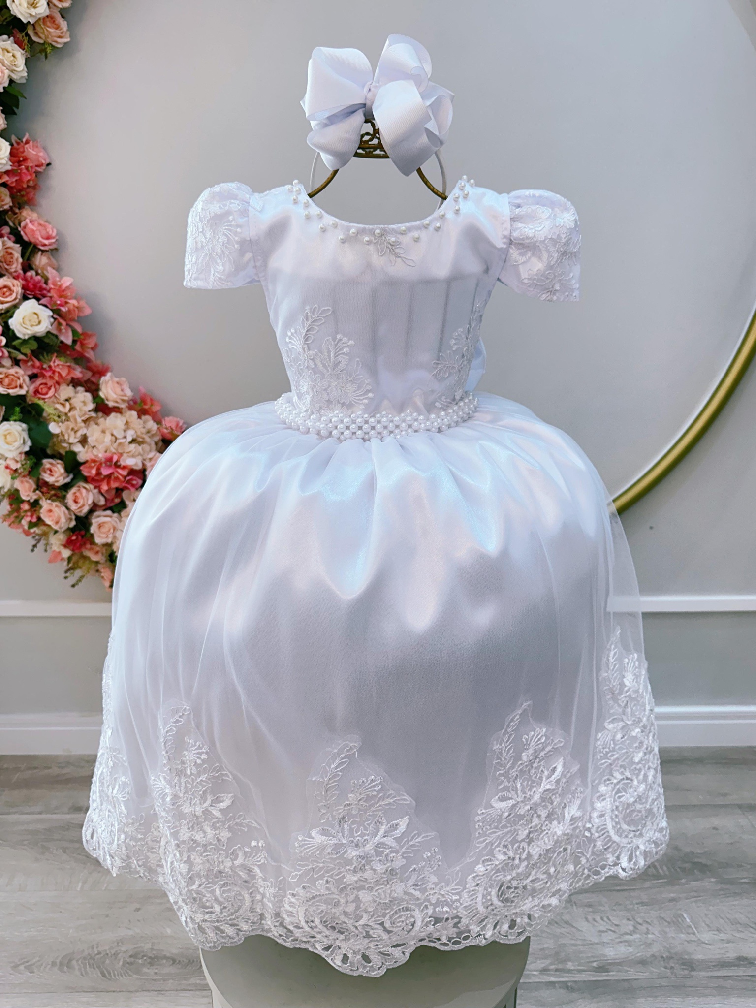 Vestido Infantil Branco Com Renda Realeza Casamentos Longo