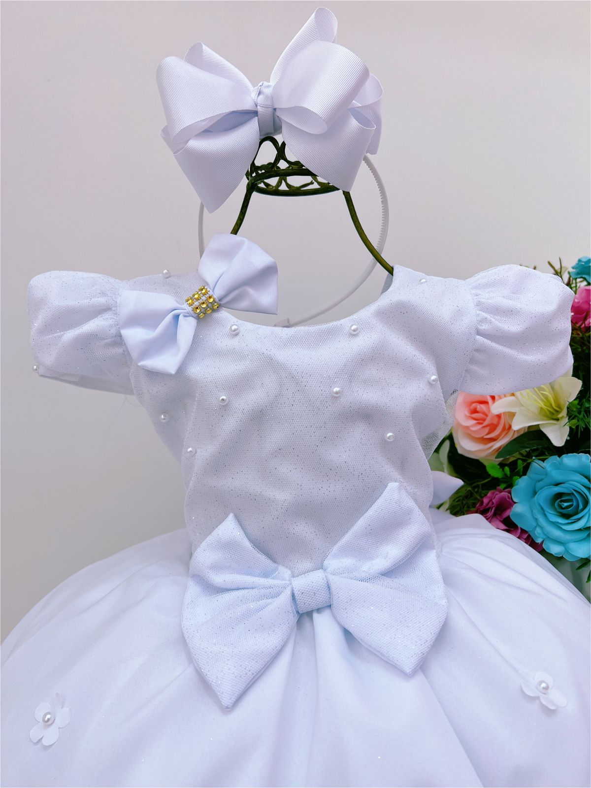 Vestido Infantil Branco com Laço e Aplique de Flores Pérolas - Rosa  Charmosa Atacado
