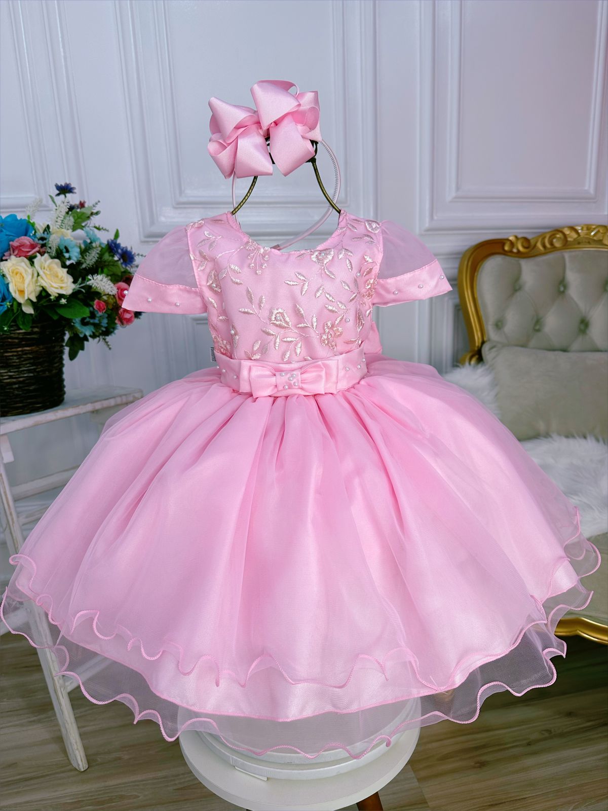 Vestido Infantil Rosa Com Renda e Pérolas Luxo