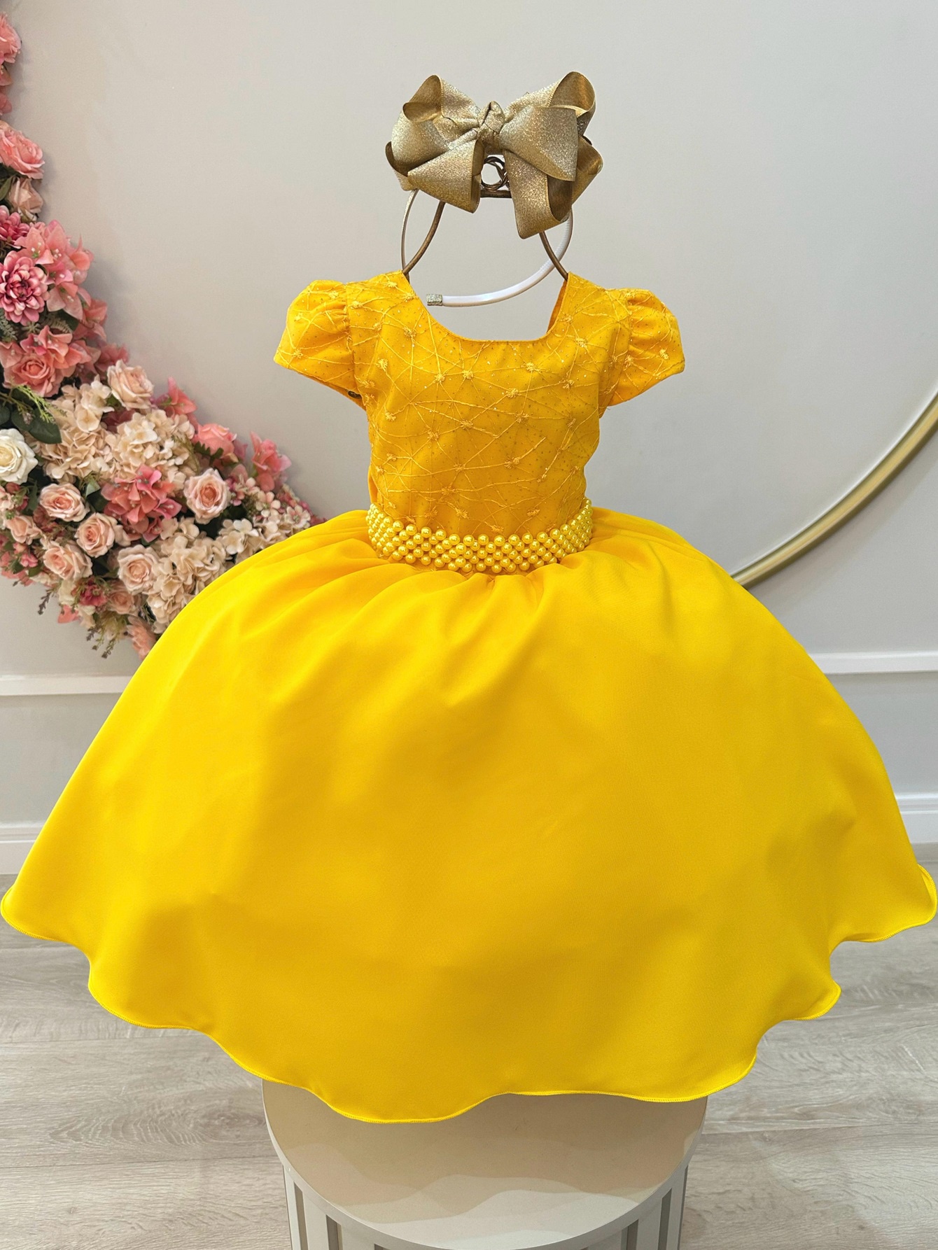 Vestido Infantil Amarelo Busto Com Renda Damas Festas