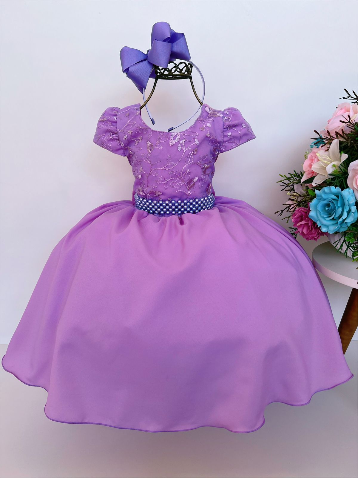 Vestido Infantil Lilás Com Renda e Cinto de Pérolas Festas