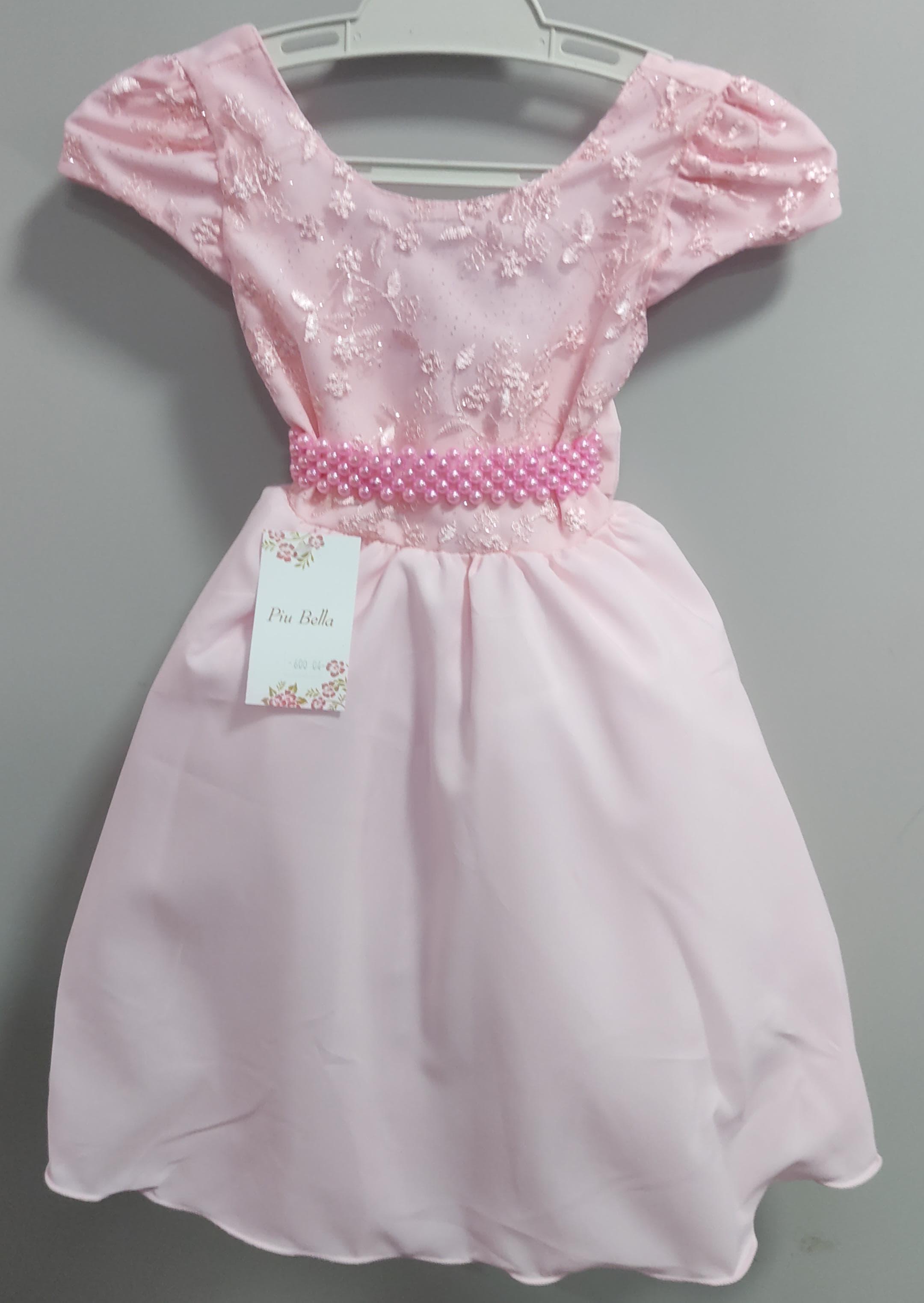 Vestido Infantil Rosa Bebê Busto C/ Cinto de Pérolas e Renda