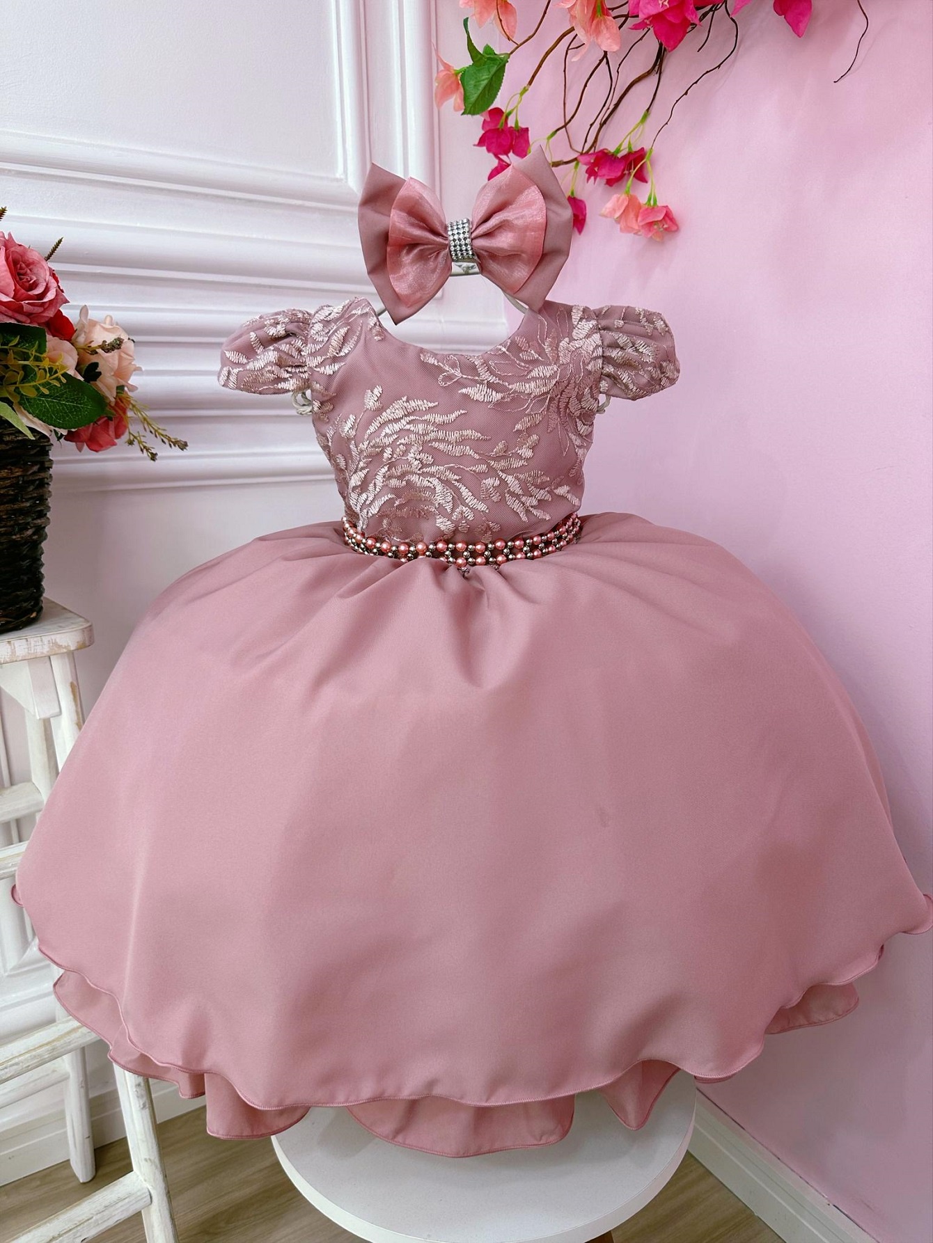 Vestido Infantil Rose Com Renda Laço e Cinto de Pérolas