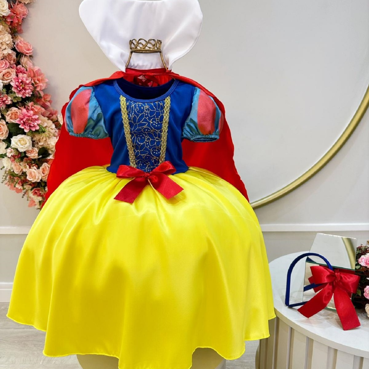 Vestido Fantasia Infantil Branca de Neve Amarelo Capa Tiara