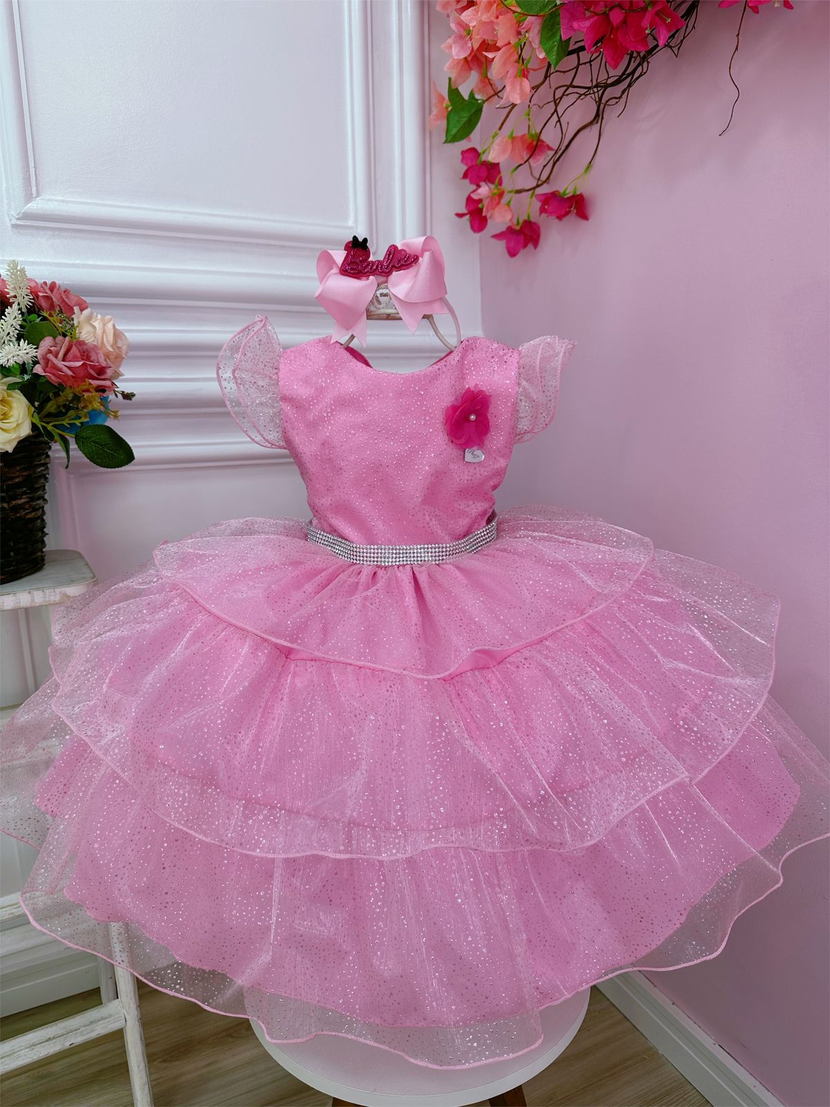 Vestido Infantil Barbie Rosa Glitter Cinto Strass Broche Flor