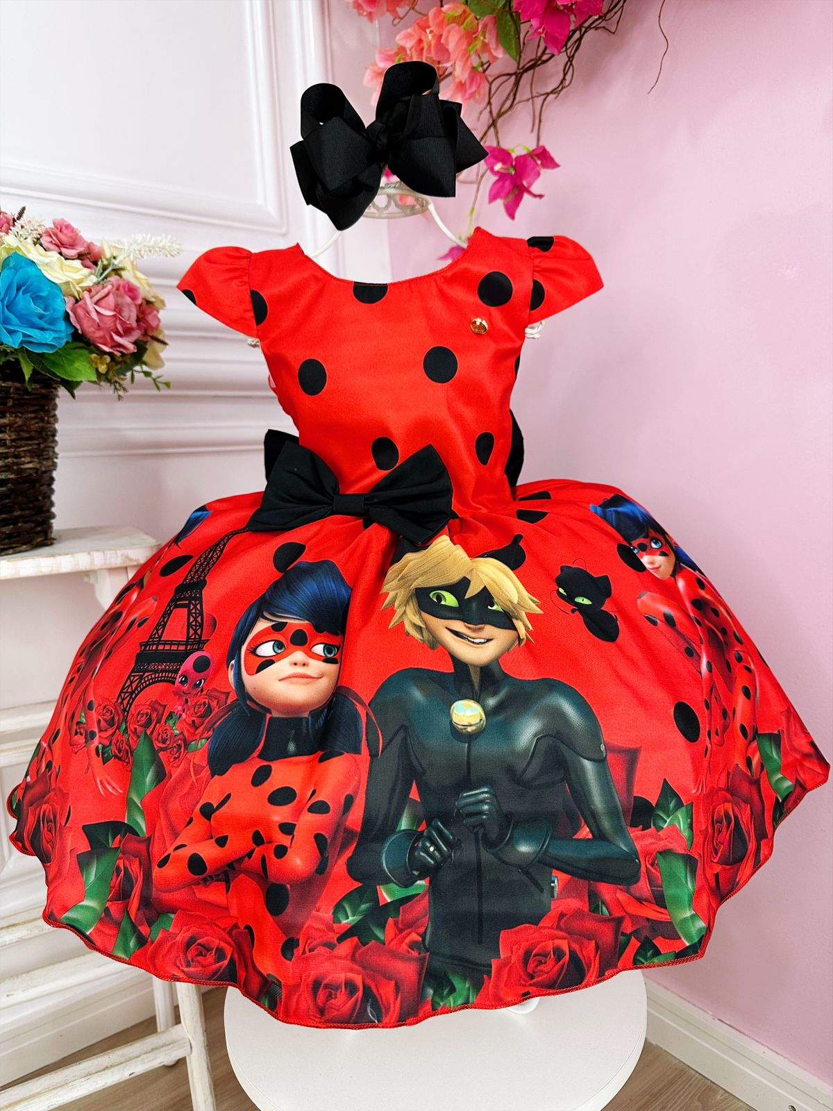 Vestido Infantil LadyBug e Amigos Vermelho Com Broche