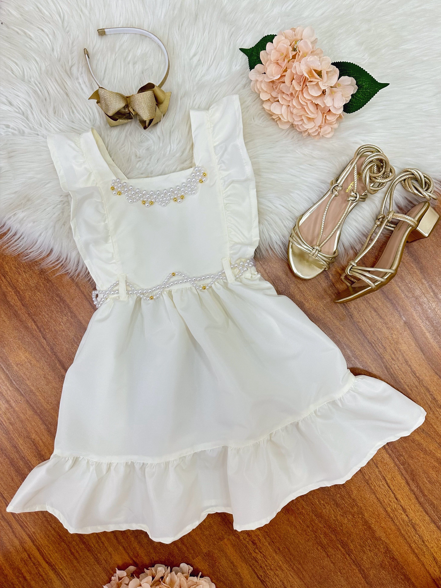 Vestido Infantil Marfim Luxo Com Pérolas Festas Daminhas