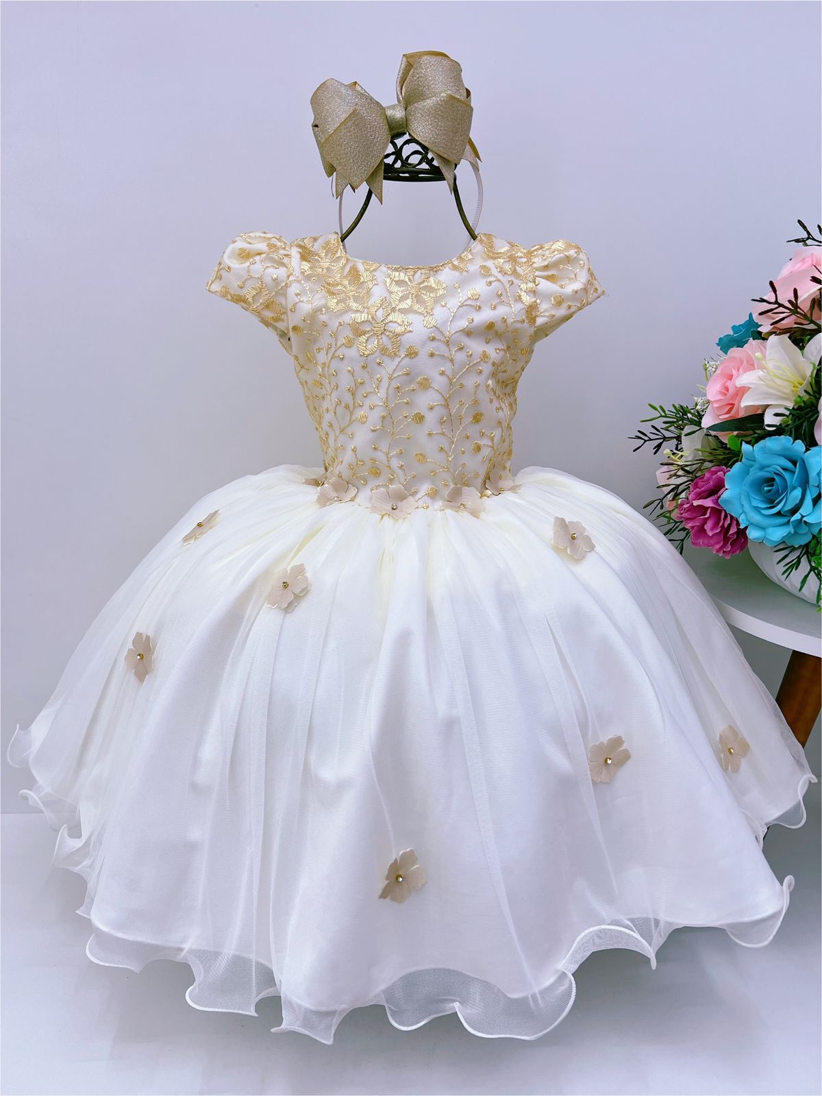 Vestido Infantil Off Aplique Flores Renda Marfim Luxo